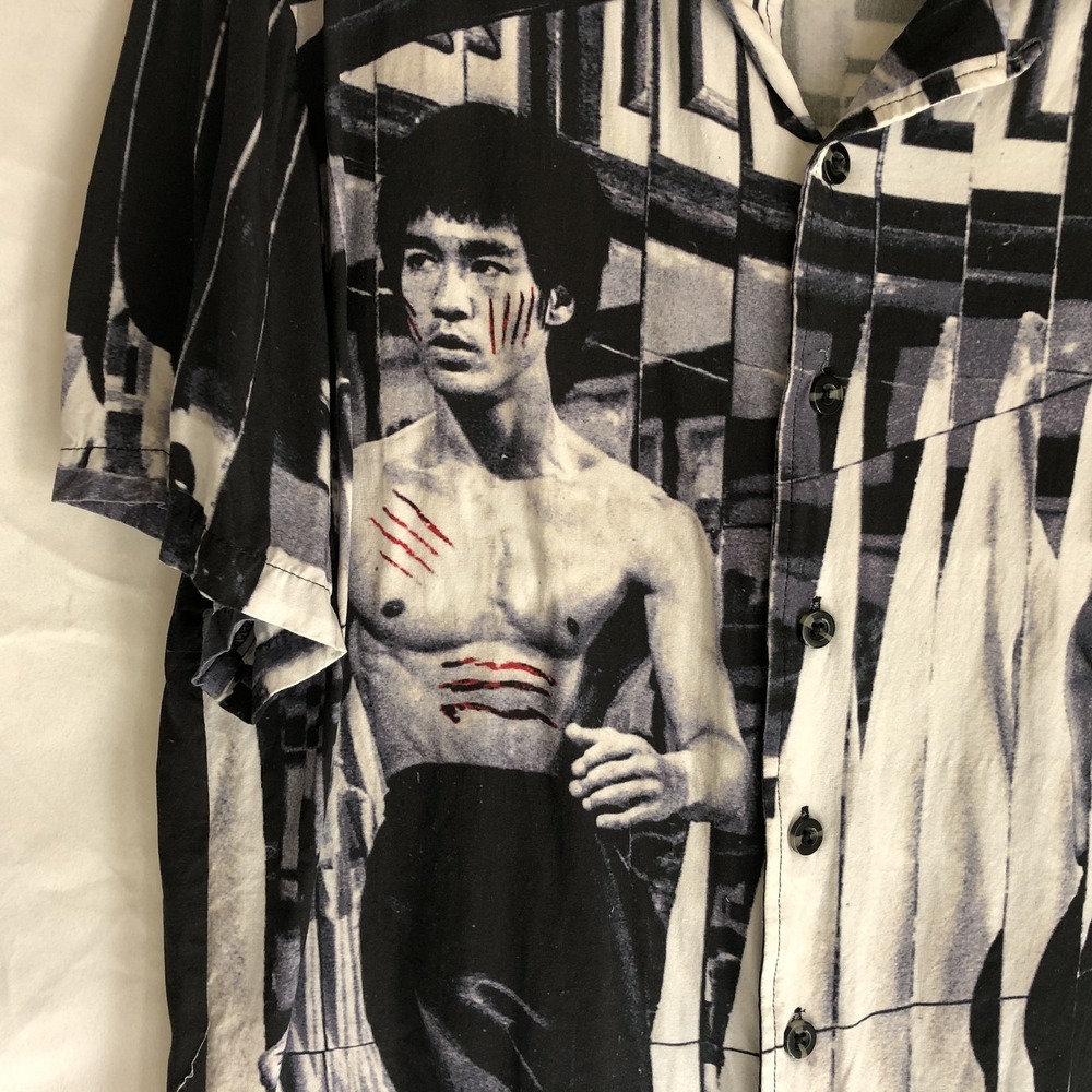 Bruce Lee Shirt Mens Medium Black Photo Graphic Rayon Short Sleeve Button Front - Picture 3 of 9